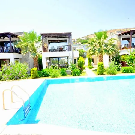 Holiday home Tuerkbuekue Kirlangic Evleri