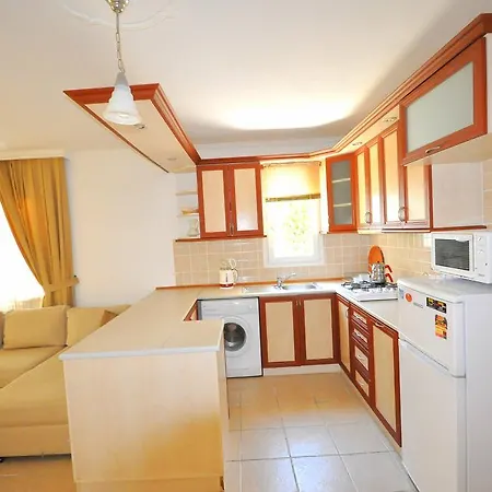 Holiday home Tuerkbuekue Kirlangic Evleri *